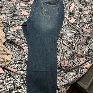 NWT. Judy Blue jeans.